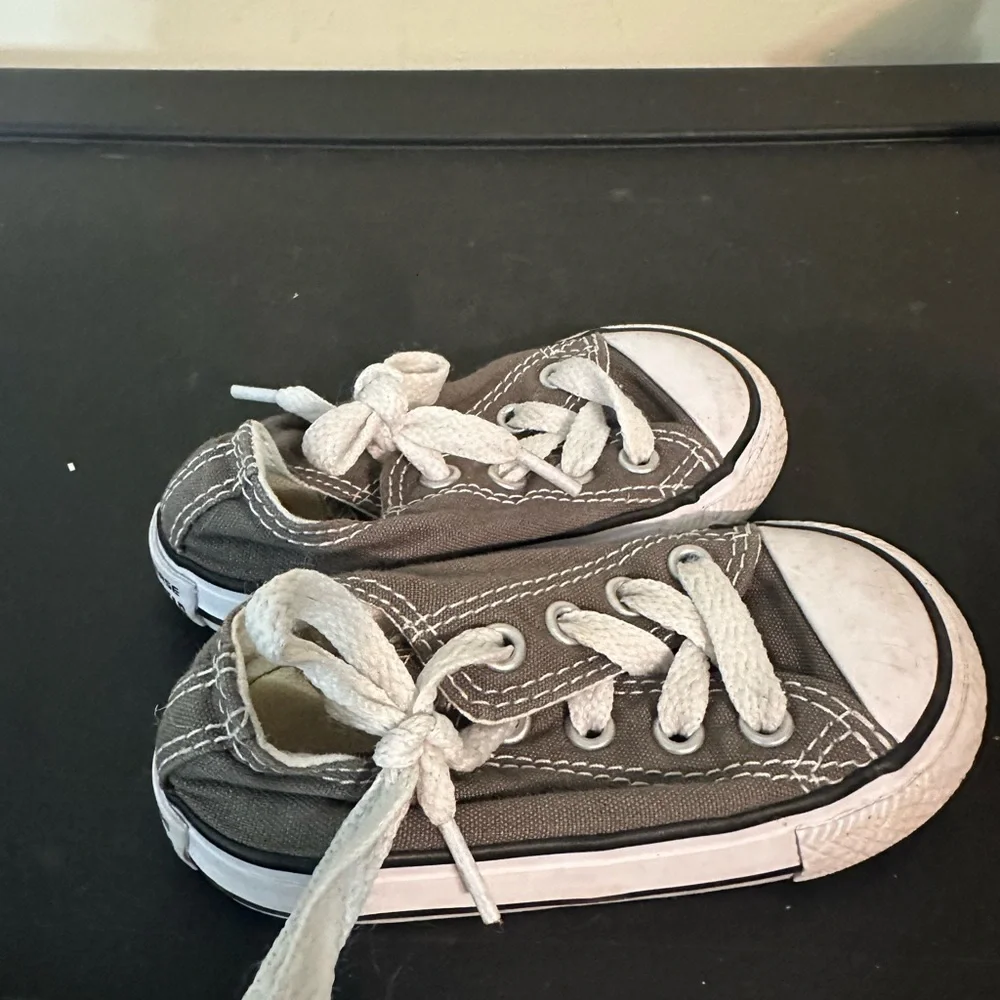 Toddler Kid Boy Girl Chuck Converse Sneakers Tennis Shoe Sz 5 Gray